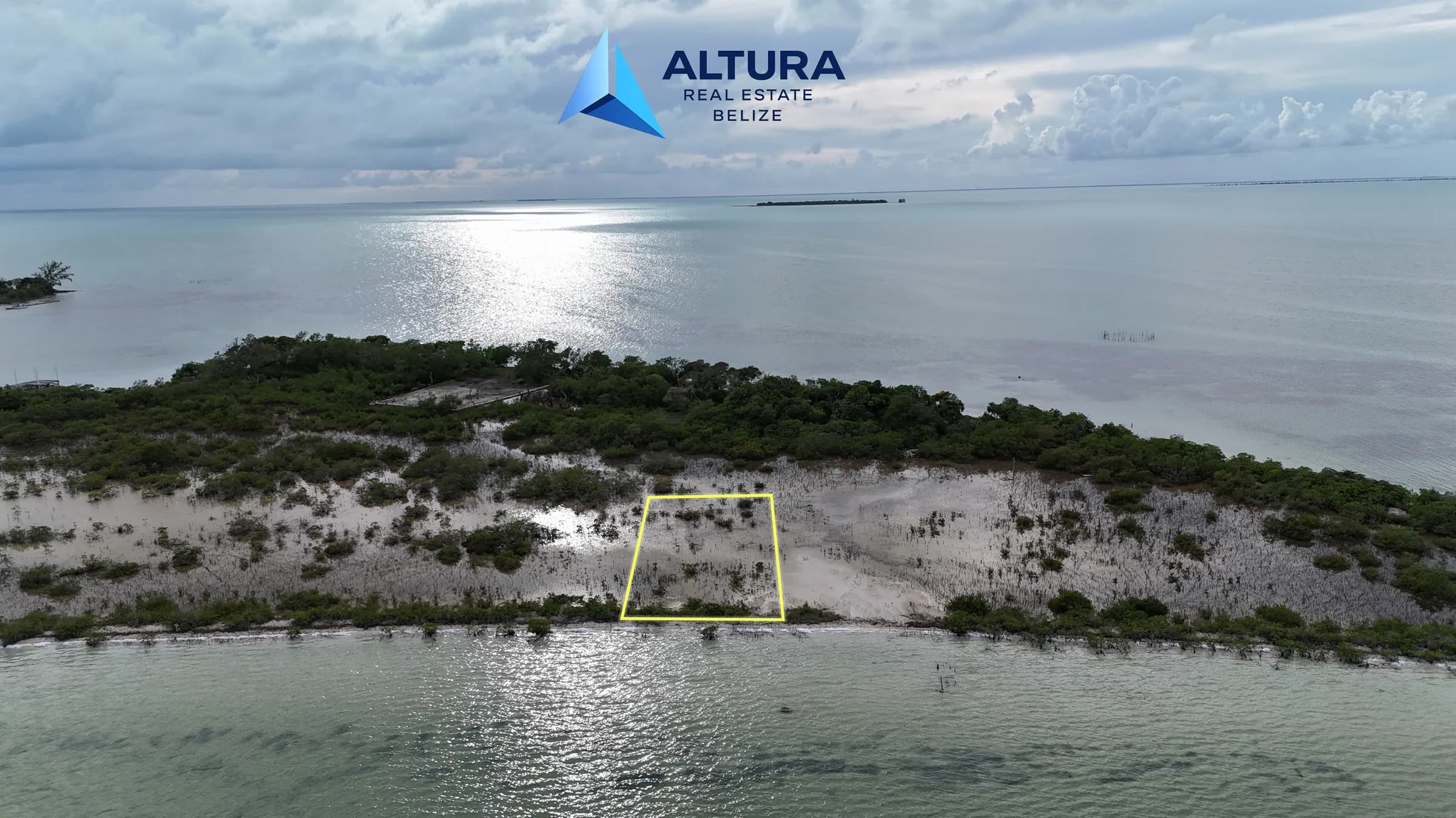 Lagoon Front Lot with Direct Access to Secret Beach & Caribbean Sea 🌊🌴 - Photo 2
